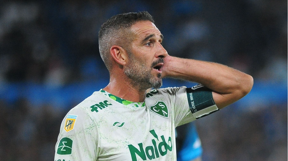 爱游戏网页-国际比赛日体能课后；里昂手感冰凉备战葡超；话题不断；更衣室氛围转暖(欧罗巴里昂与奥林匹克的比分预测分析)